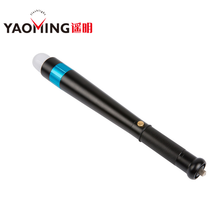 zoomable self defense mace aluminum flashlight