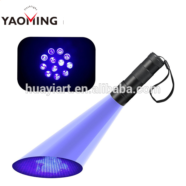 Wholesalers 395nm 365nm Urine Detector 12 LED UV Flashlight for Promotion