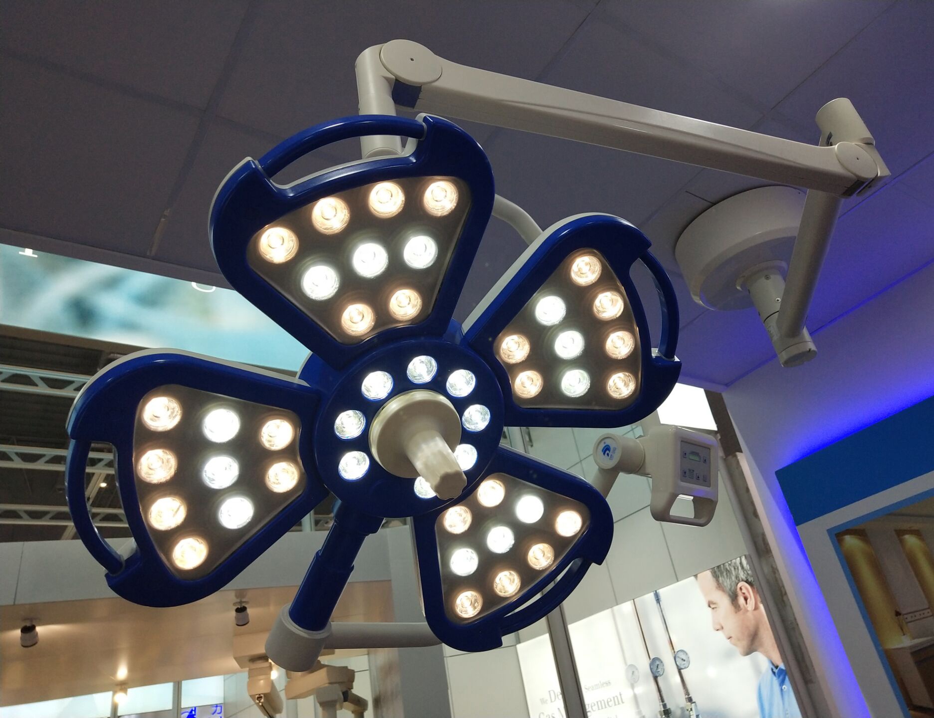 Single dome Ceiling mounted operation theatre lamp LED OT light cheap price Ceiling LED OT Light LED operating theatre lights