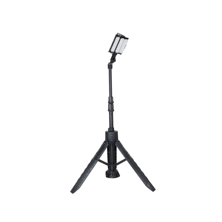 Super bright potable tripod industrial light