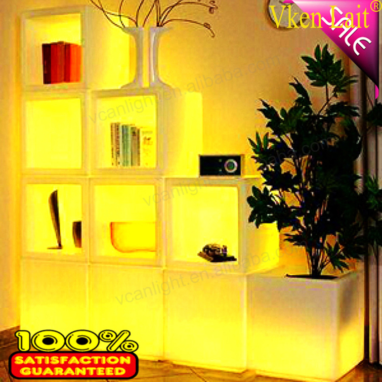 waterproof outdoor plastic tree shaped bookshelf with lighting