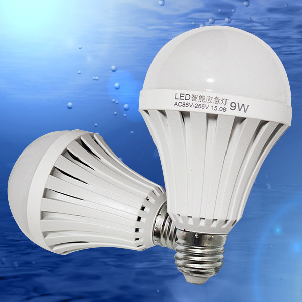 E27 home use led intelligent emergency bulb 1800mAh 2200mAh battery led emergency light/led rechargeable lights