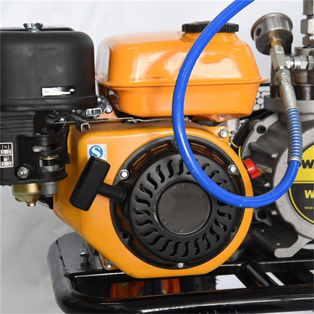 Reflective Road Line Marking Paint Machine For Municipal Roads With Micro Glass Beads Dispenser