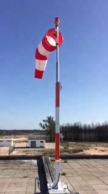 Heliport Wind cone 5meter 6meter 7meter 8meter Airport Pole Mast folding Solar Power illuminate Windsock