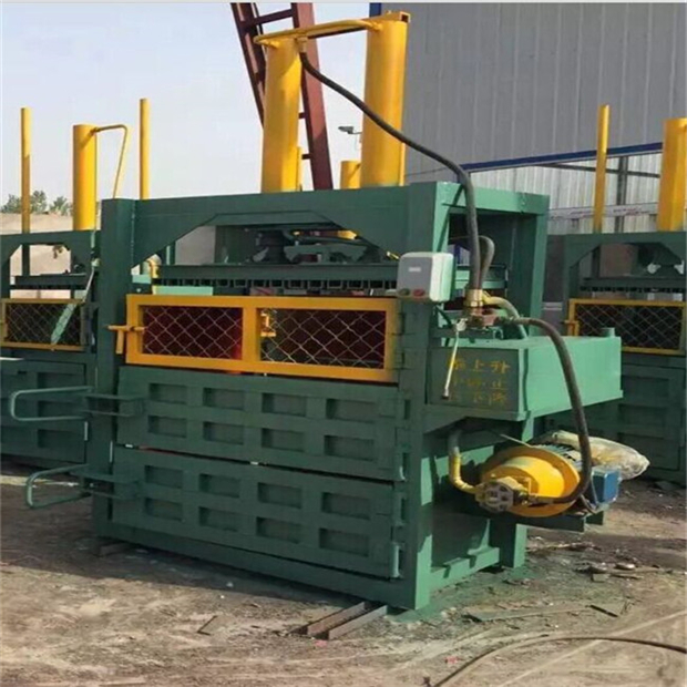 80 Tons 380V Double Cylinder Baler machine Used For Packing Old Cloth And Waster Paper With 12 Months Warranty