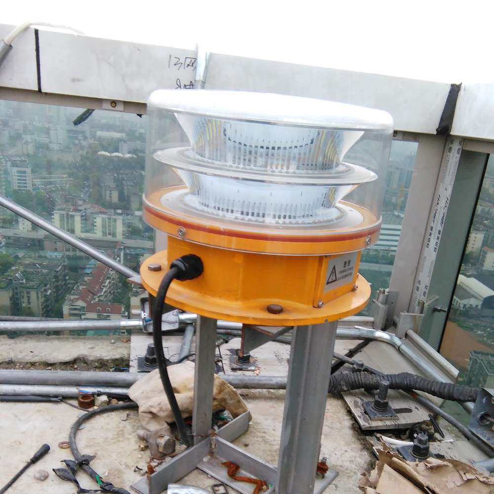 20000cd Telecom Electric Iron White LED Flashing Tybe A Building Chimney Medium Intensity Tower Aviation Obstruction Light