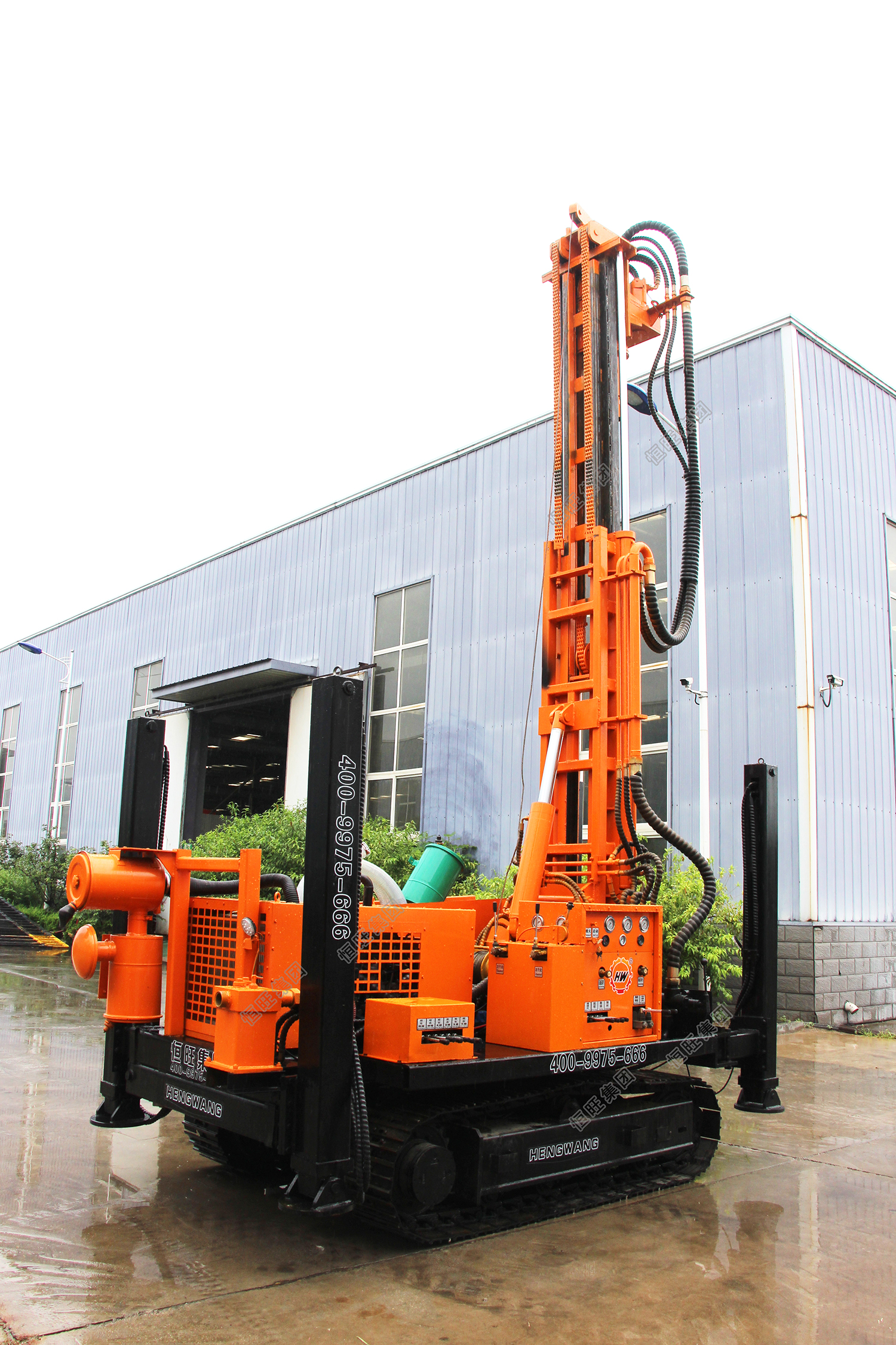 Pneumatic  D-T-H Crawler Water Well Drilling Machine for sells