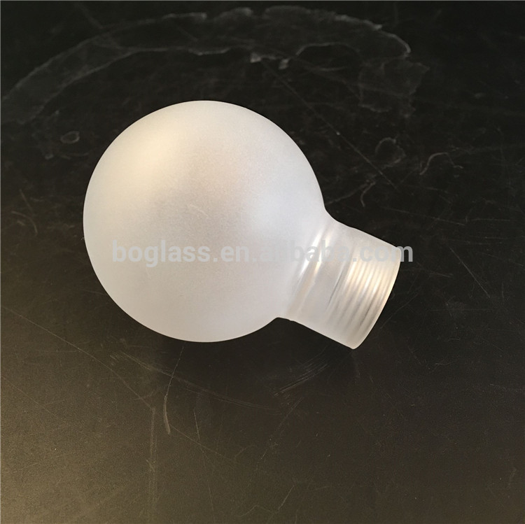 Wholesale 100ml light bulb shaped glass bottle with metal cap