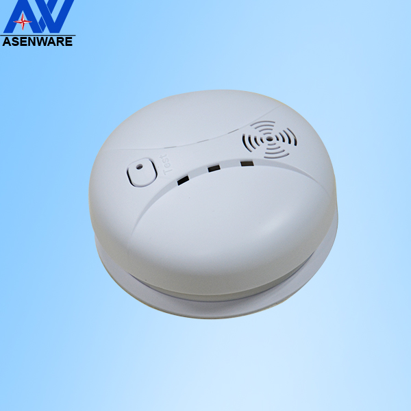 Photoelectric stand alone smoke detector