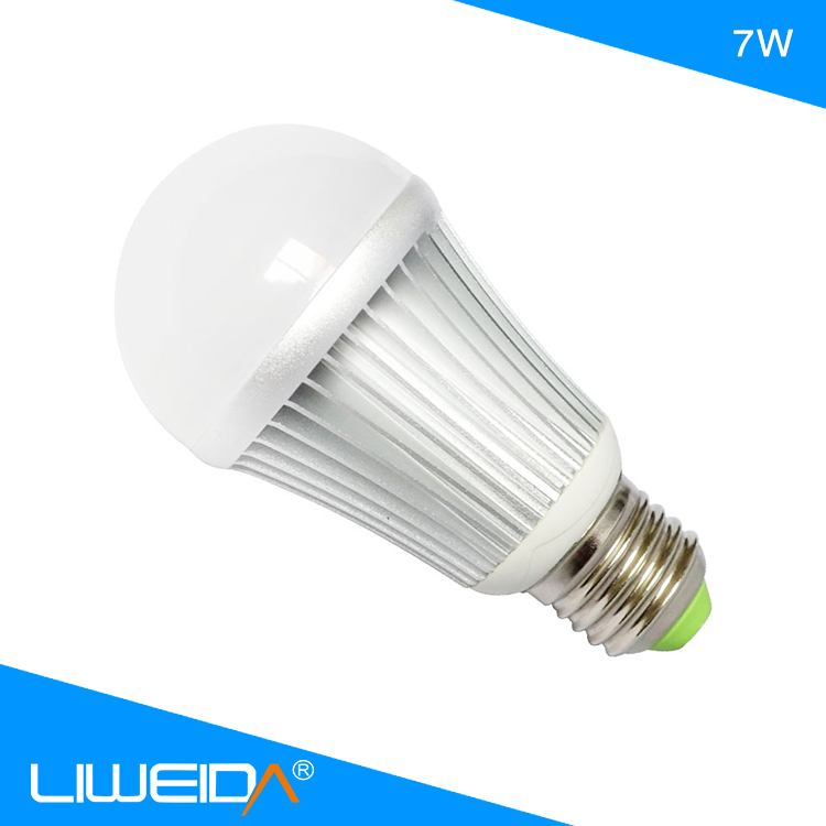 Good Quality Aluminum Housing SAA FCC CE RoHS Approved 10W 277V LED Bulb