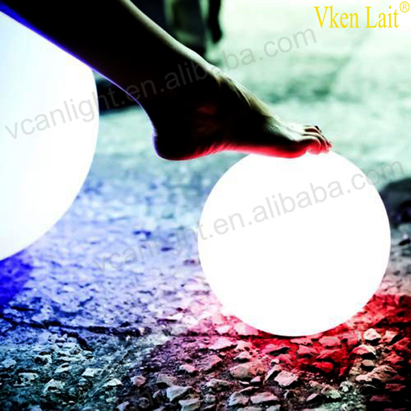 PE plastic flashing led ball light outdoor