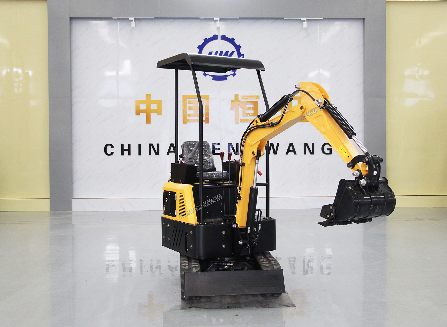 1.3ton cheap mini crawler excavator  in China