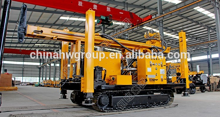 Crawler mounted Mechanical Mobile 200m Water Well Bore Hole Drilling Rig Factory Price