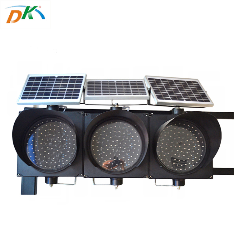 DK road safety solar LED signal flashing traffic light with good quality