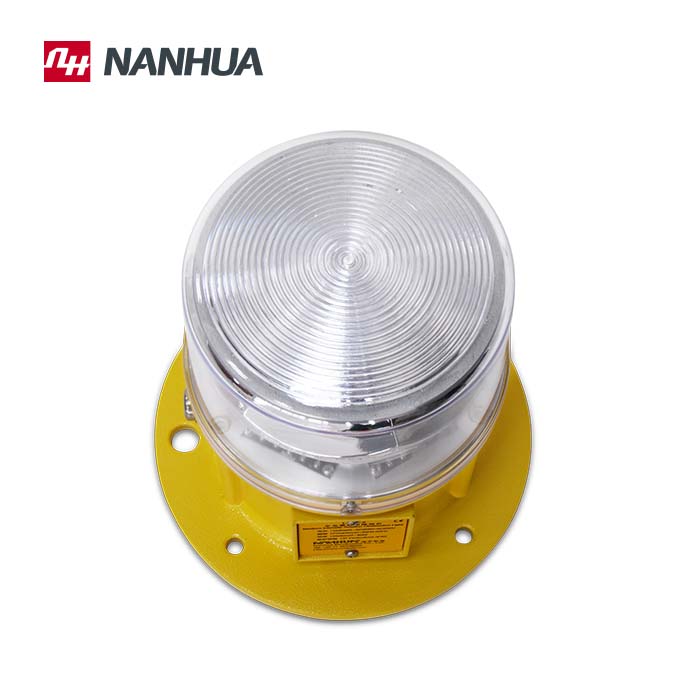 LM212 medium intensity double obstruction light