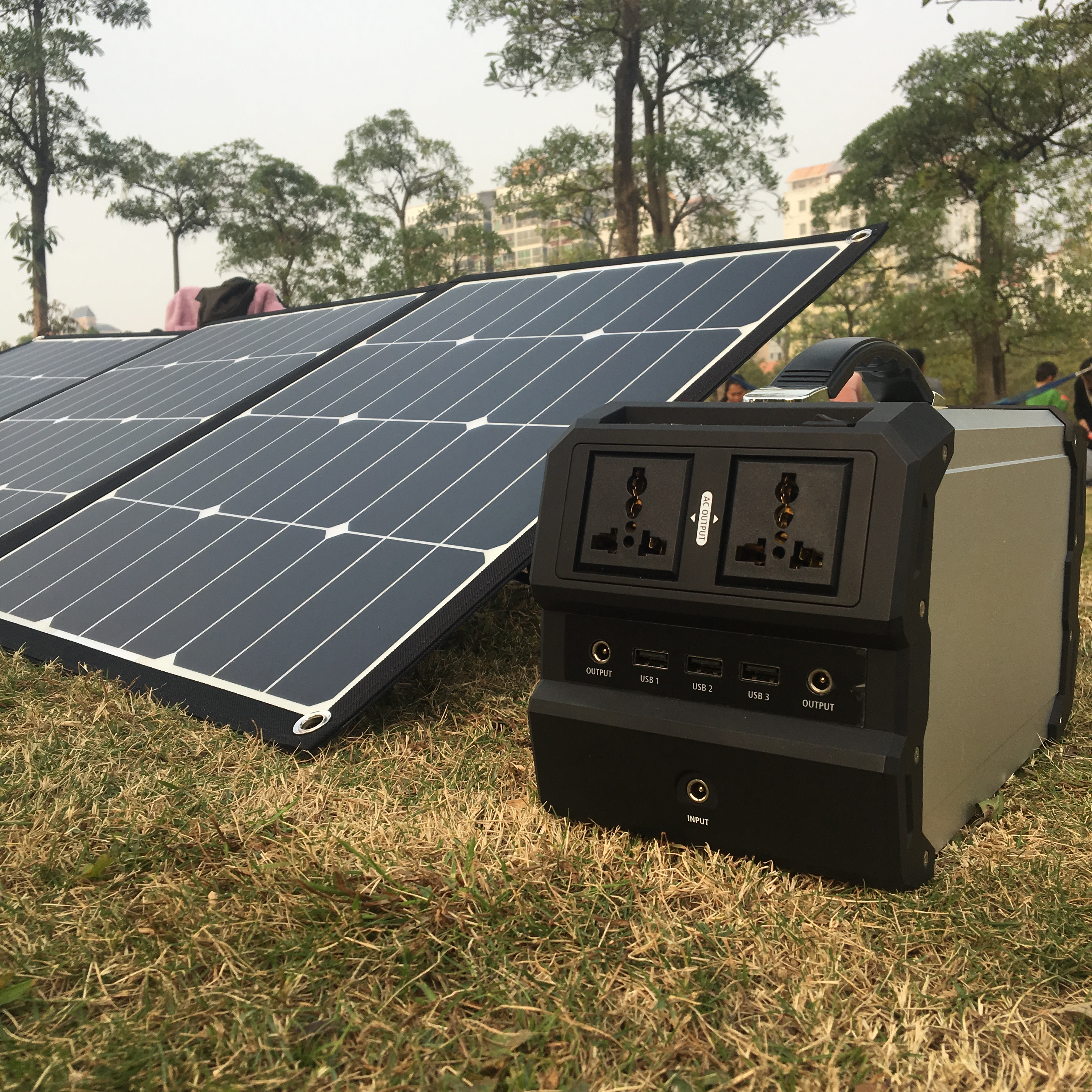 Promotional portable solar power system 400W portable solar generator with 18V 120W frameless foldable solar panel for camping