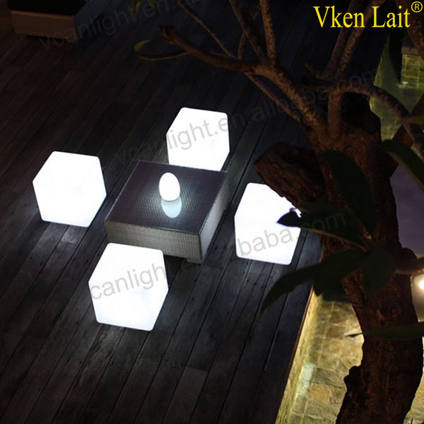 100% 10*10*10cm waterproof IP68 led light cube swimming pool lamp