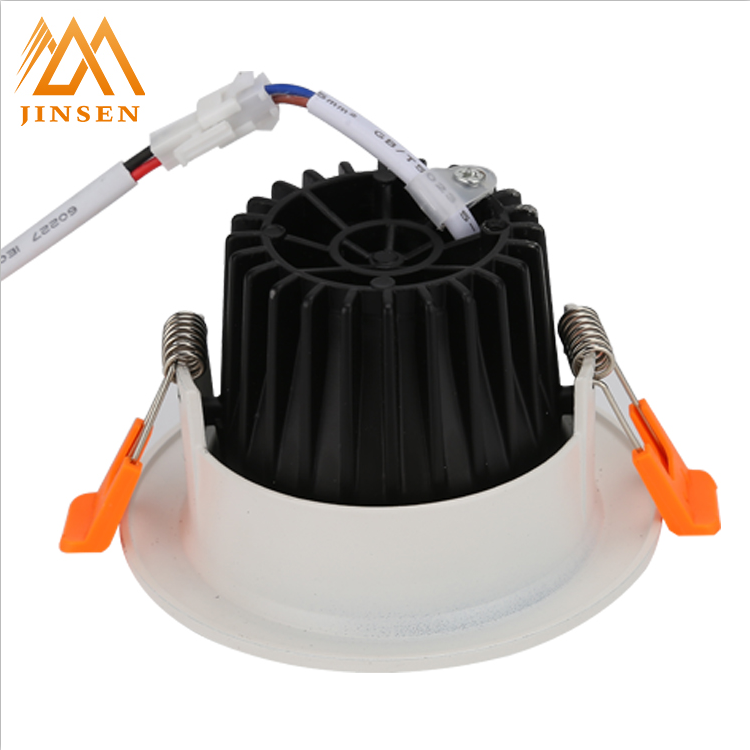 Get a discount zhongshan gold supplier high quality hot sale 12 watt led downlight