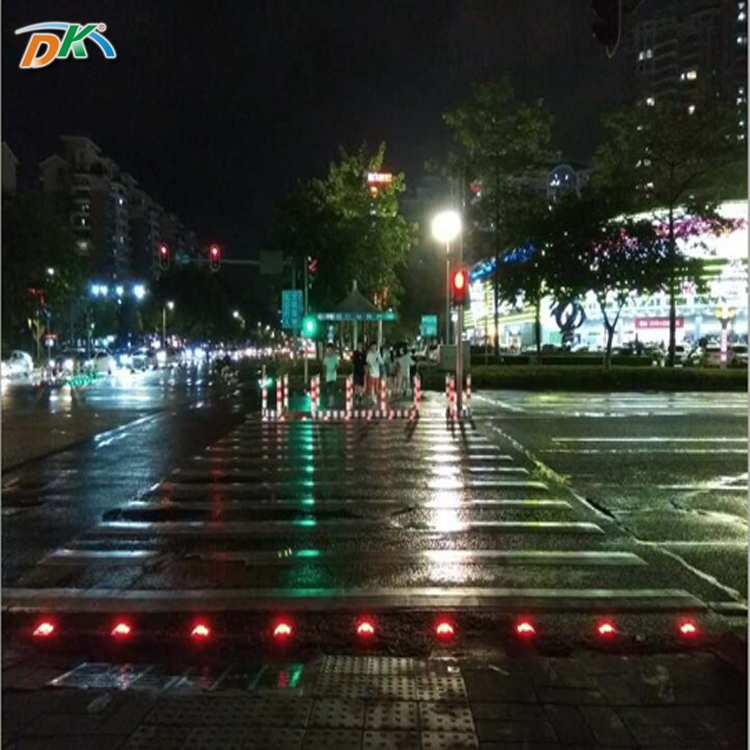 Waterproof Crossroads road safety traffic signal light warning red green light