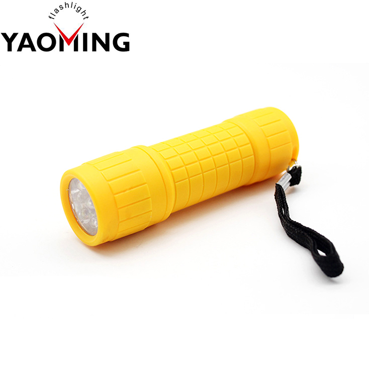 Cheap Wholesale Aluminum AAA Dry Battery Type And LED Torch Light Source Led flashlight