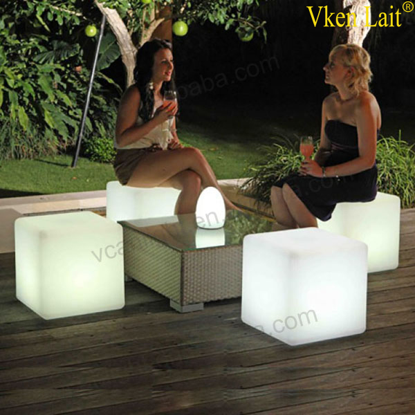 rechargeable 3d outdoor illuminated glowing colorful mini magic 40cm beach rgb led cube table for party, led cube chair For Bar