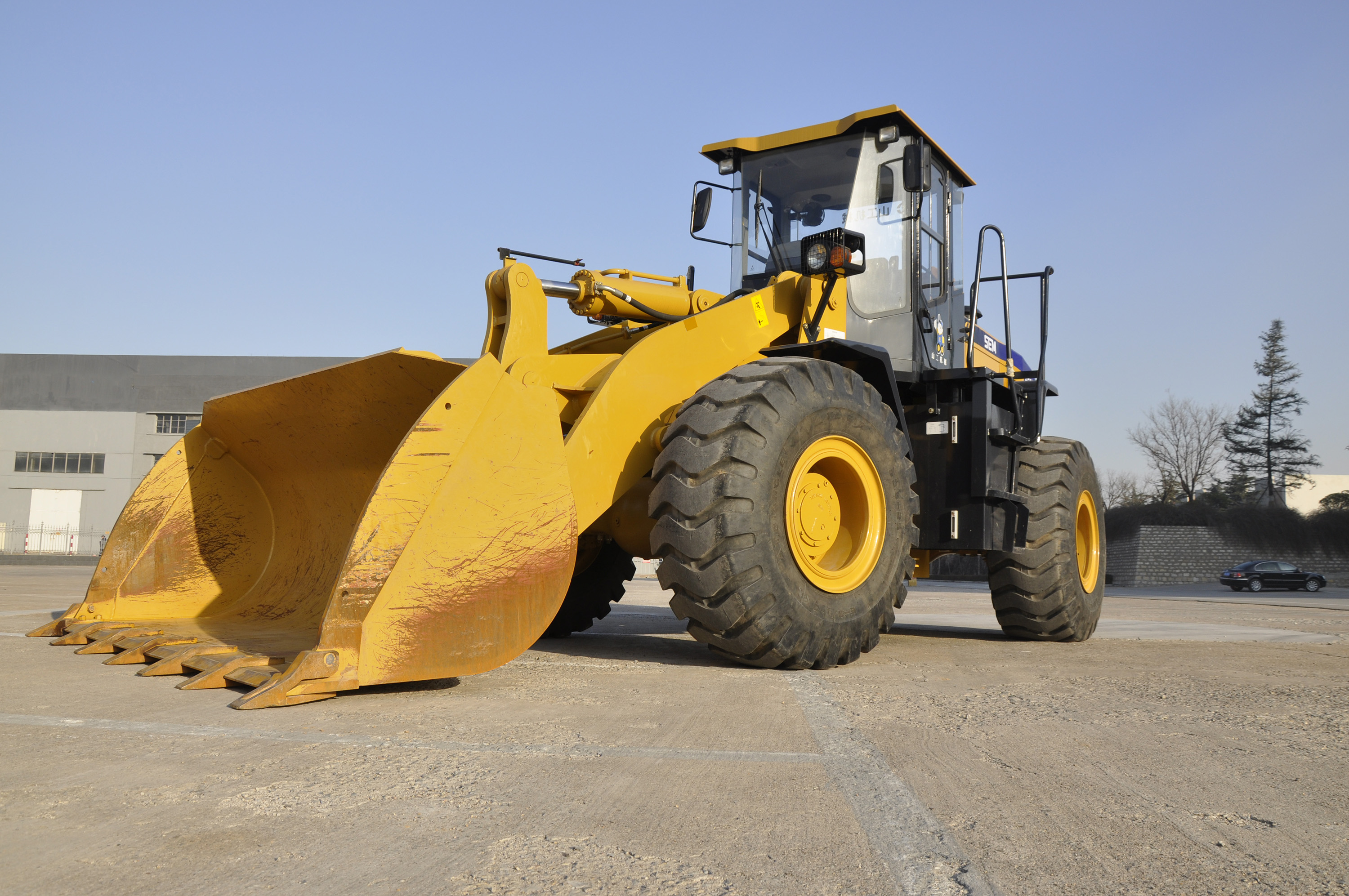 5ton SEM655D wheel loader with best price for sale