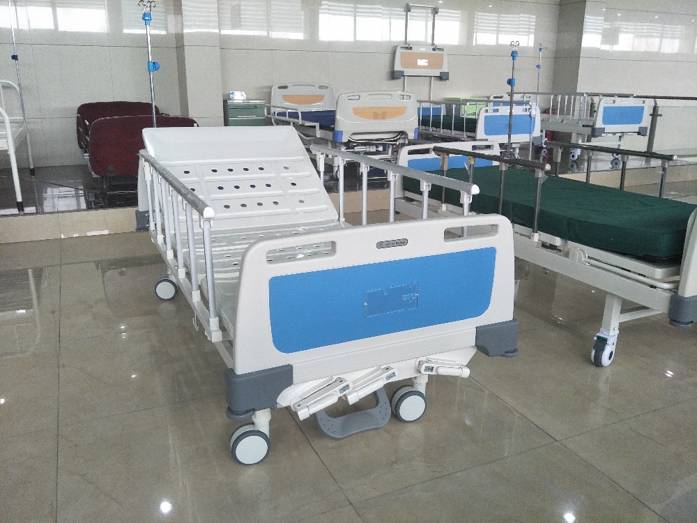 3 functions manual hospital bed for sale