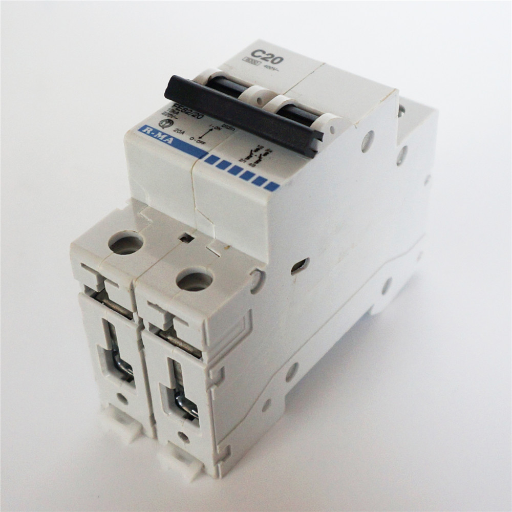 DX-63 old type 4P thermal omnipolar circuit breaker