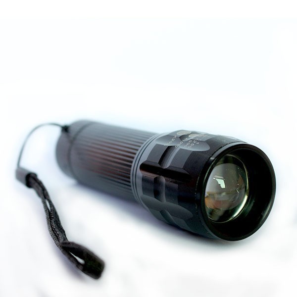 Portable Mini LED Flashlight 3-Modes Zoomable Torch Light lanterna strong lumen penlight for Outdoors CAMPING BIKING