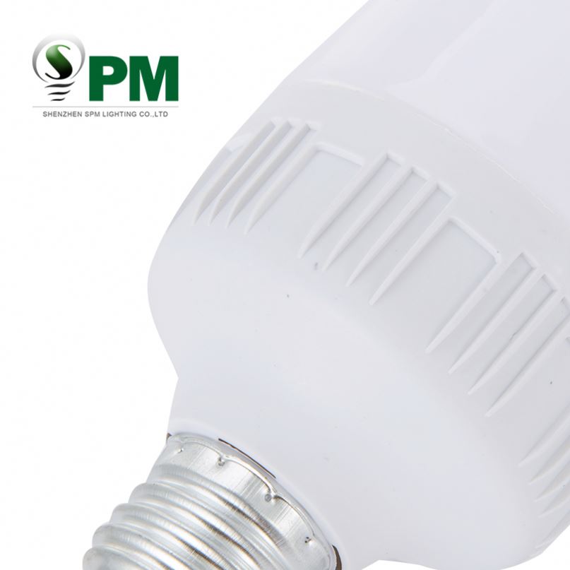 High quality eco-friendly Plastic cover e27 led light bulbs