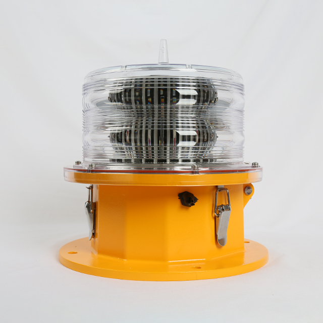 LM100 aviation obstruction light