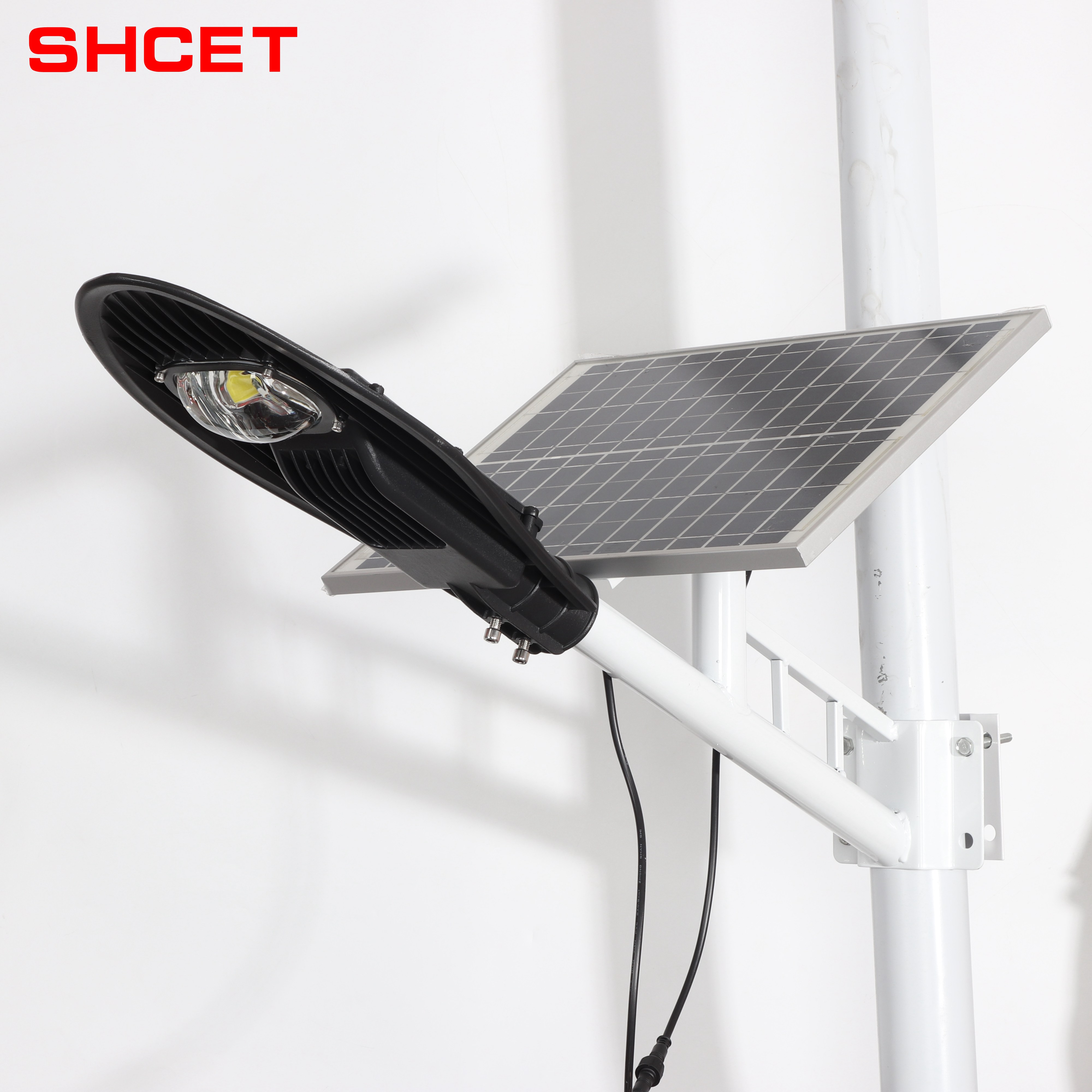 Energy Saving Safety Integrated Solar Power LED Street Light Supplier