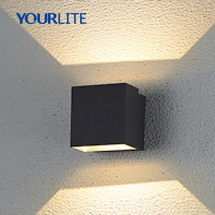 Small Cheap Modern Black Exterior Wall Lamp IP54 Wall Bracket Light