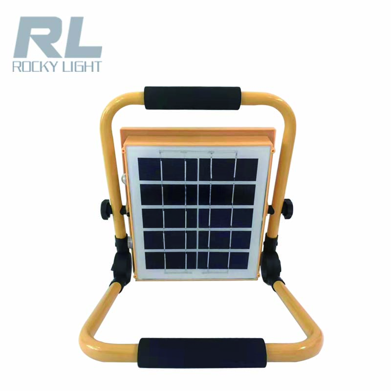 Portable solar floodlight