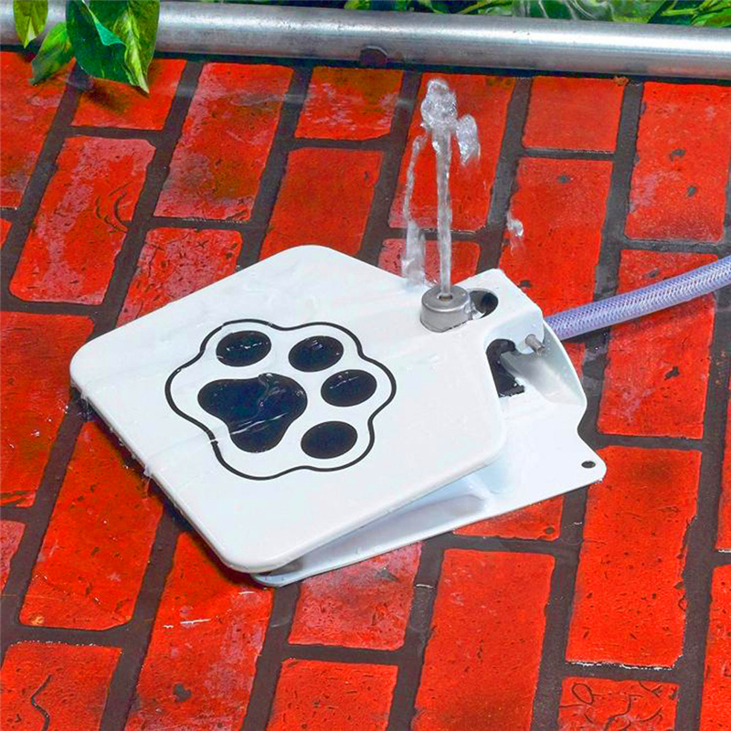 New Arrival Automatic Doggie Water Fountain Pet Dog Drinking Sprinkler Dispenser Paw Activated for pets