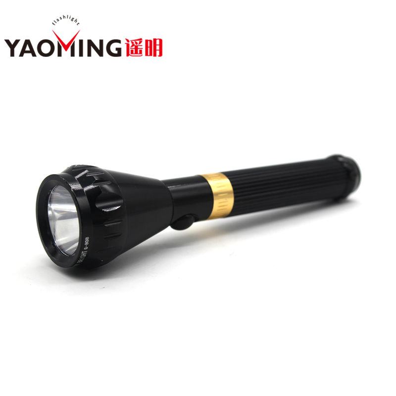 Novelty 1000m long range high power focus 15 watt YM-8160 3000 lumens super bright flashlight for army