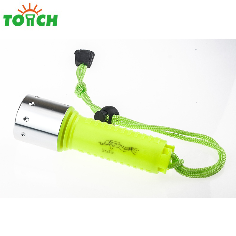 underwater diving flashlight super bright T6 for 18650 battery super waterproof mini body diving led lamp
