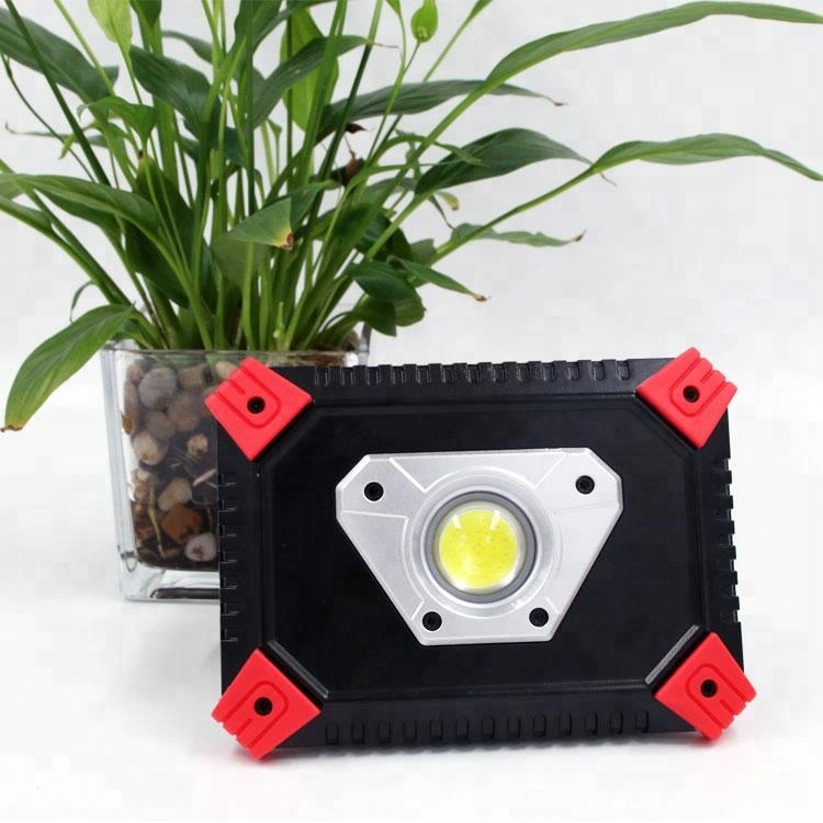 Factory offer rechargeable 4hours Outdoor working portable charger led emergency light 10W 20W 30W led flood light