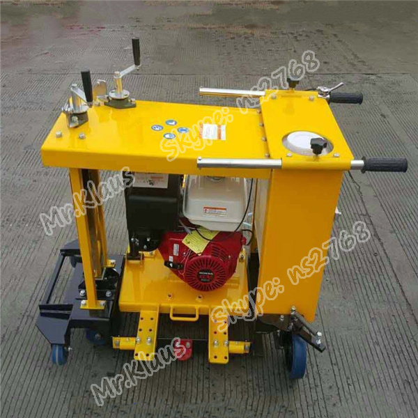 Manhole Cover Cutting Machine/Gasoline Road Asphalt Concrete Pavement Cutter For Sale