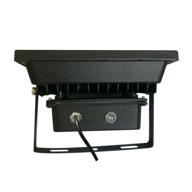 New outdoor DC flood light with light control