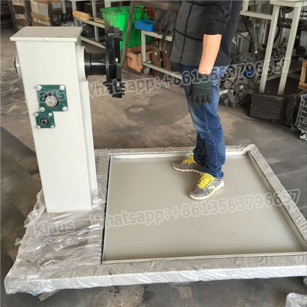 F-705 Model Auto Diesel Engine Maintenance Stand With Oil Plate Used For Truck Care And Maintenance