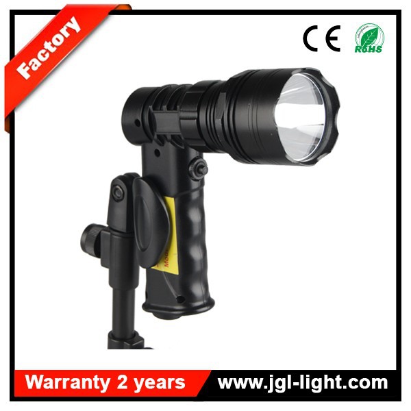Guangzhou direct supplier 10W LED HUNTING LIGHT PORTABLE torchlight
