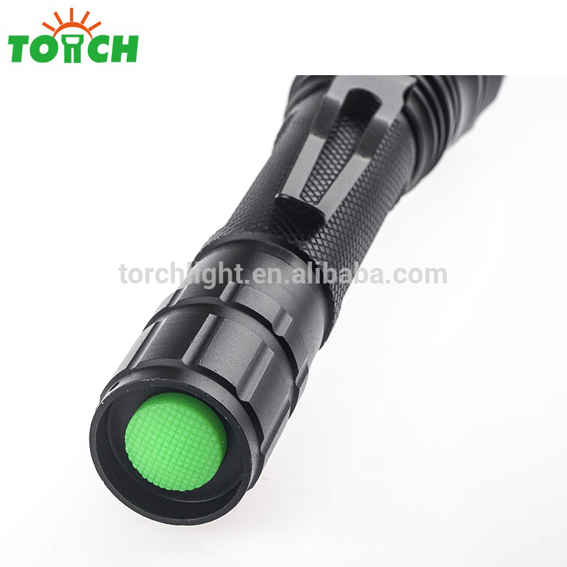 Hot sell zoomable T6 bulb 18650 battery with pocket clip waterproof led flashlight