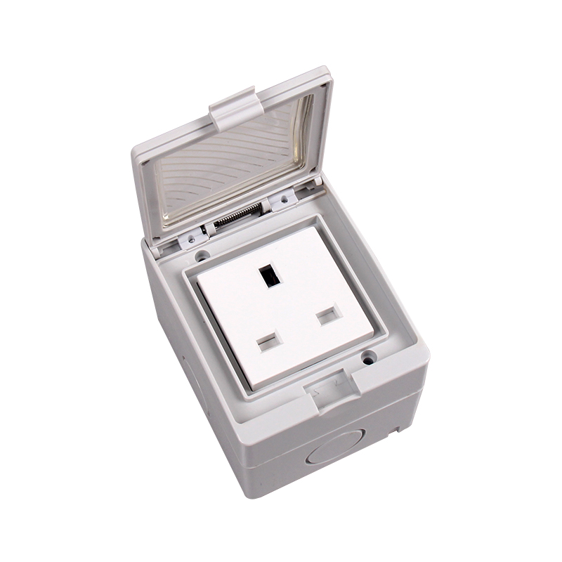 IP55 English Style Double Control Socket with Waterproof Cover