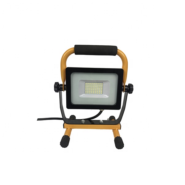 IP65 led flood light With 1.5m STJW 3*18AWG or 3*1.00mm VDE cable 30W portable led work light  3000 lumen led work light