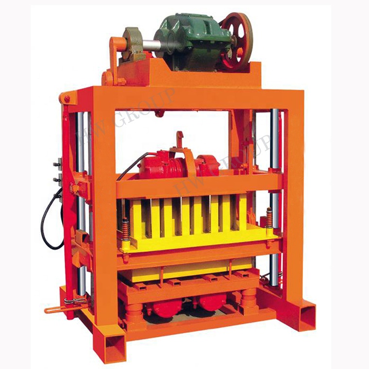 Small cement brick making machine