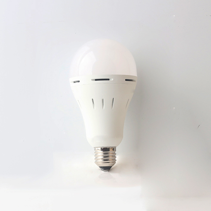 Rechargeable LED Emergency Bulb