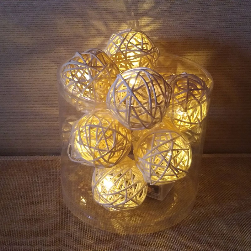 10 LED Rattan Ball String lights