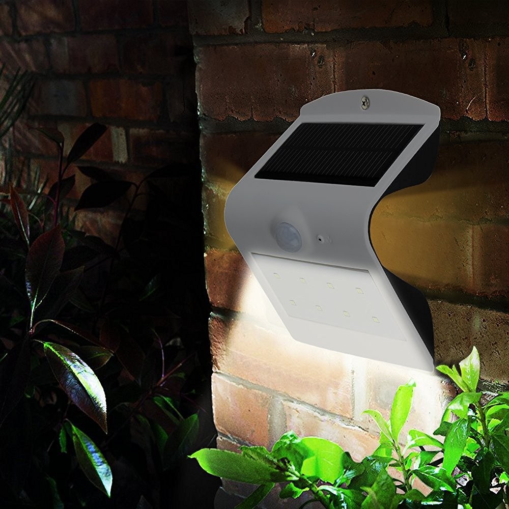 Outdoor Easy-to-Install Wall Mount Solar Light XLTD-1607S 10LED V Shape Solar  Motion Activated LED Security Light