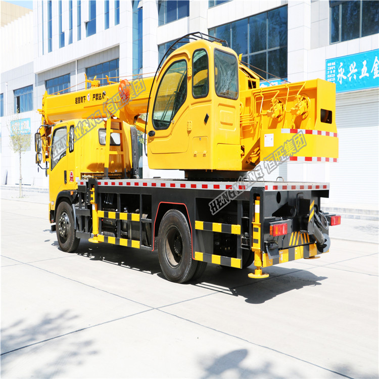 DongFeng mini truck mounted crane,small truck crane,truck with crane
